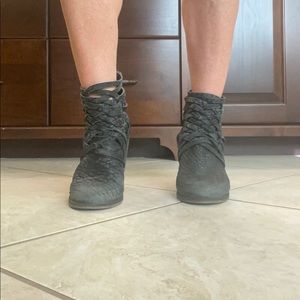 Braided leather booties